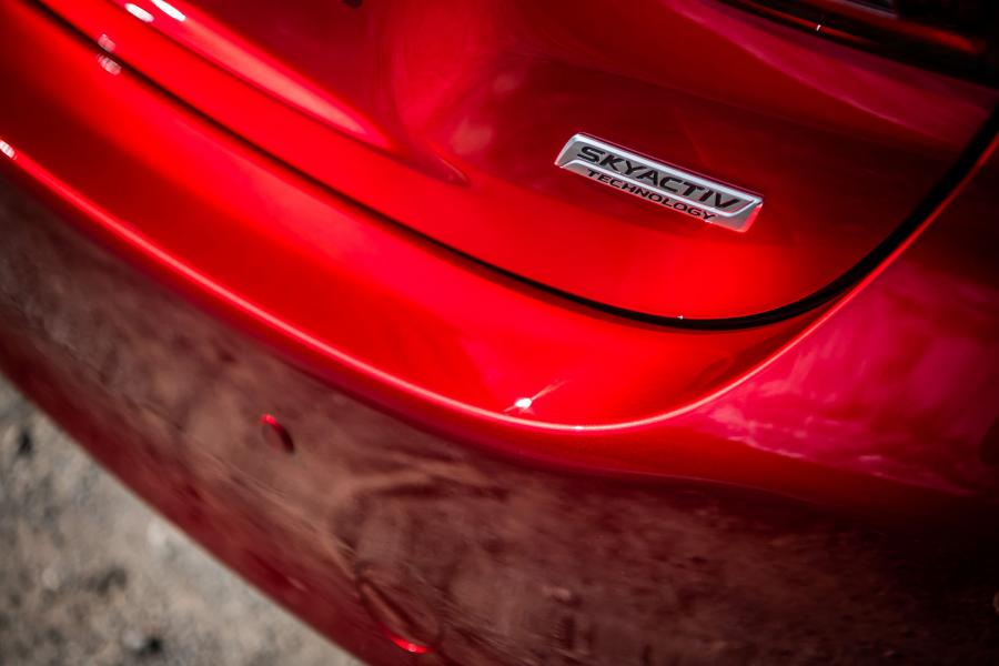Детали экстерьера Mazda6 (GJ) 2018 года  (UK) (фото 39 из 46)